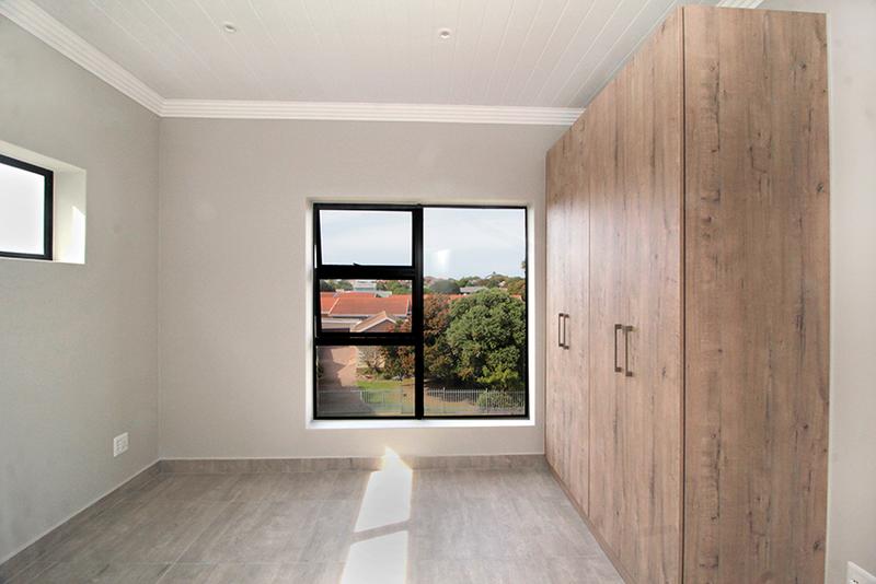 2 Bedroom Property for Sale in Hartenbos Heuwels Western Cape